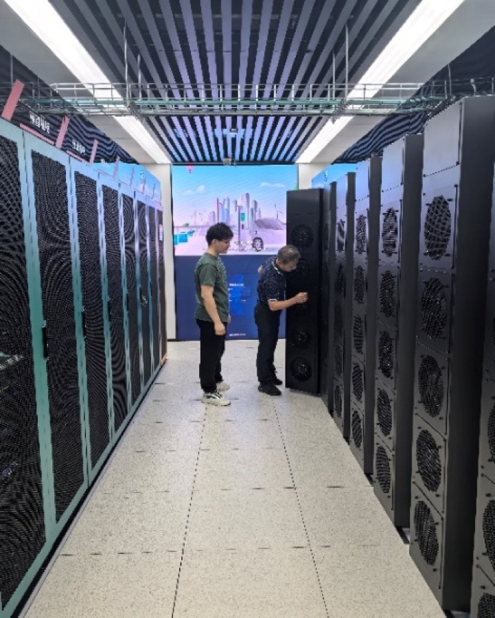 Engineers working in data centre